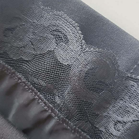 Trina Turk Leather Busted V-neck Mini Dress Size 4 - Picture 11 of 12